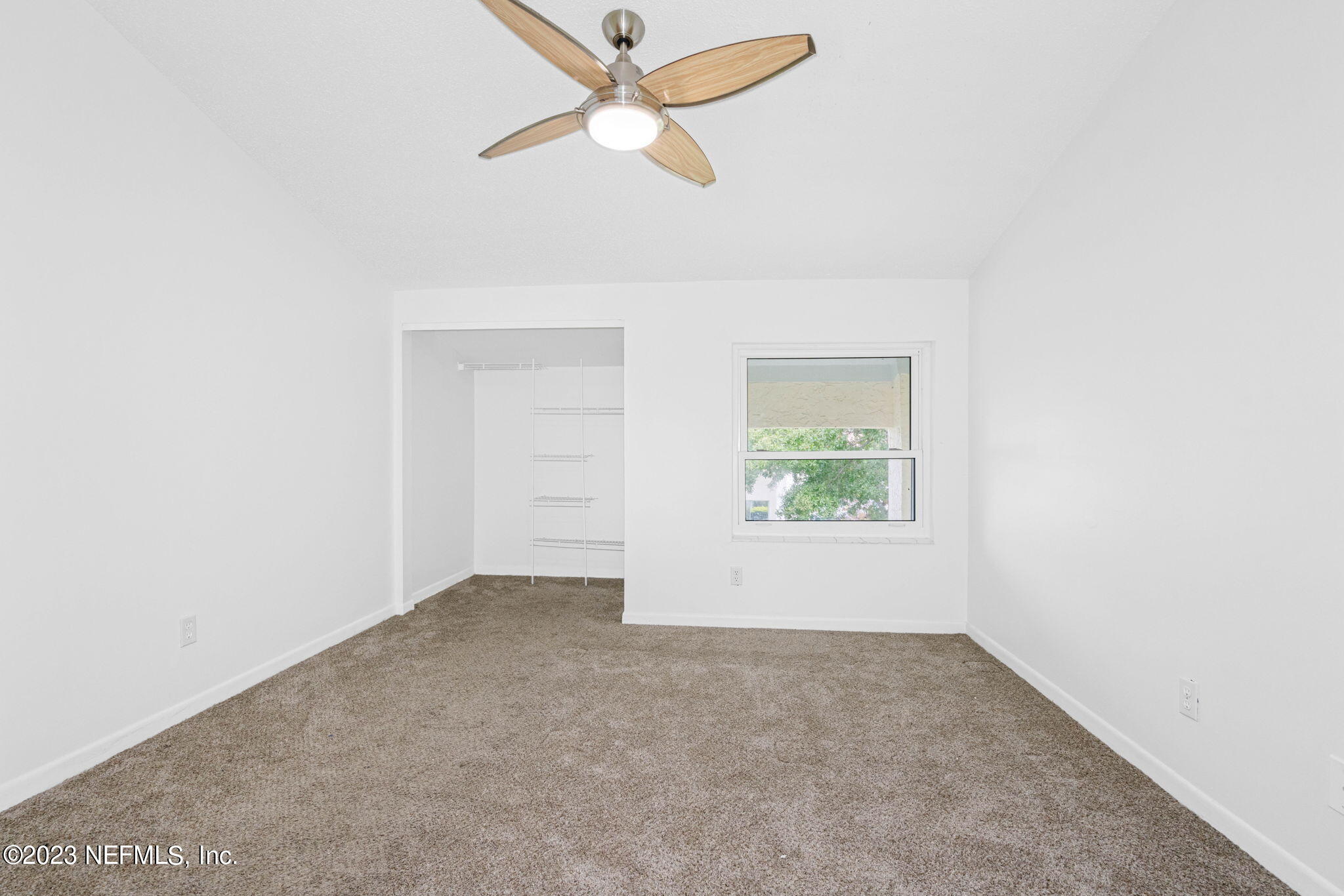 4222 LA PALMA Court