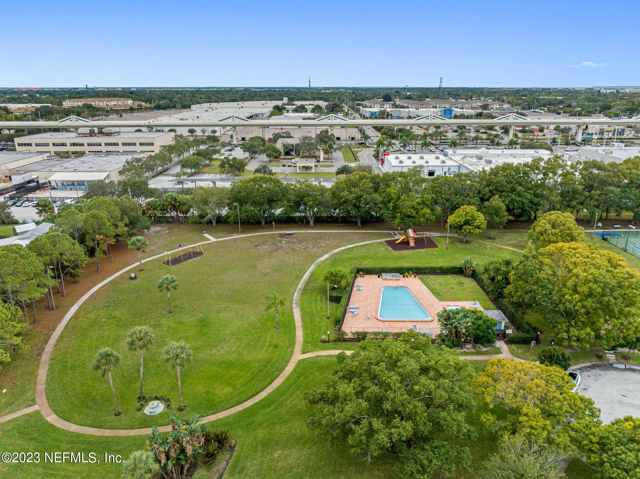 4222 LA PALMA Court