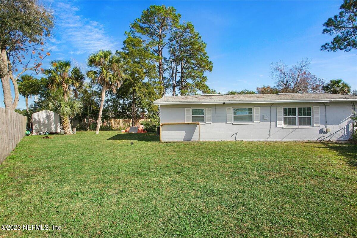 1662 SANDALWOOD Boulevard