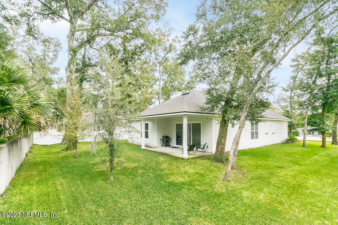 13825 HIDDEN OAKS Lane