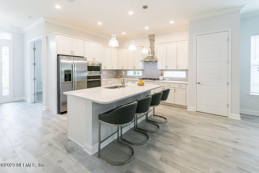 13825 HIDDEN OAKS Lane