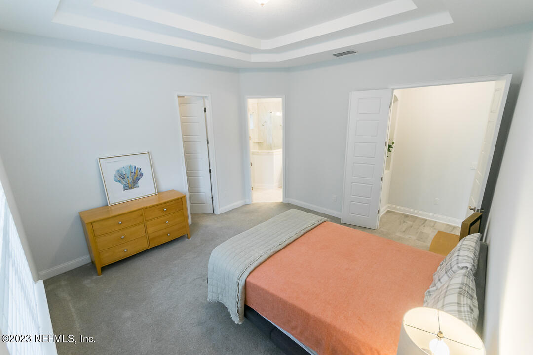 13825 HIDDEN OAKS Lane