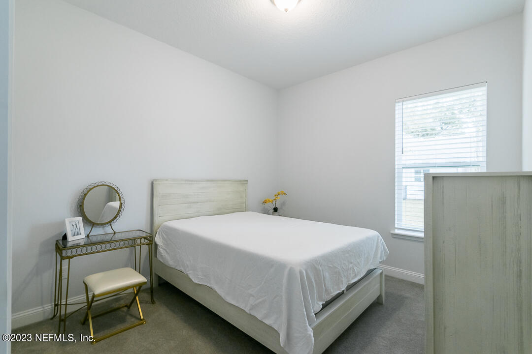 13825 HIDDEN OAKS Lane