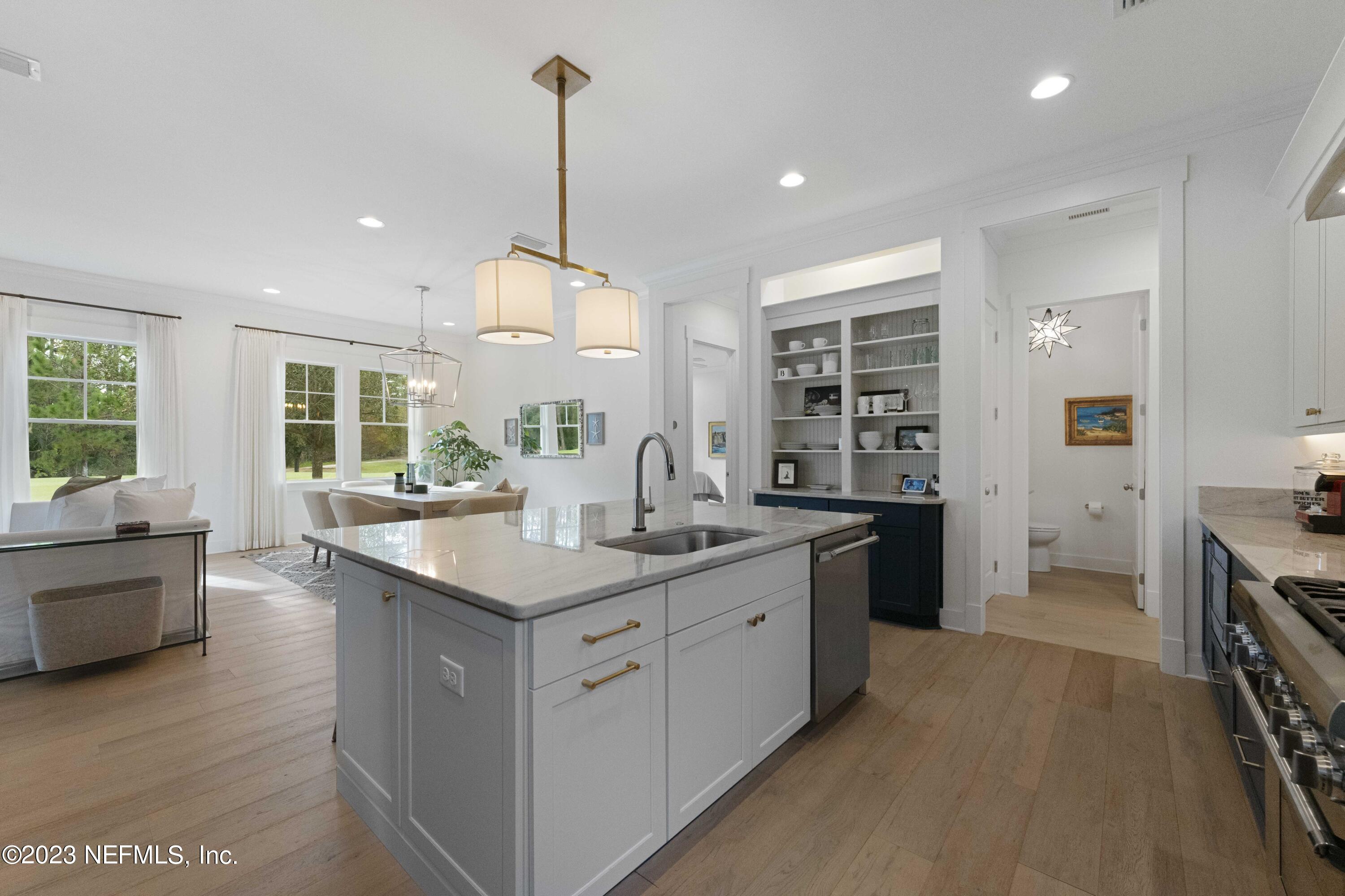 1734 MARITIME OAK Drive