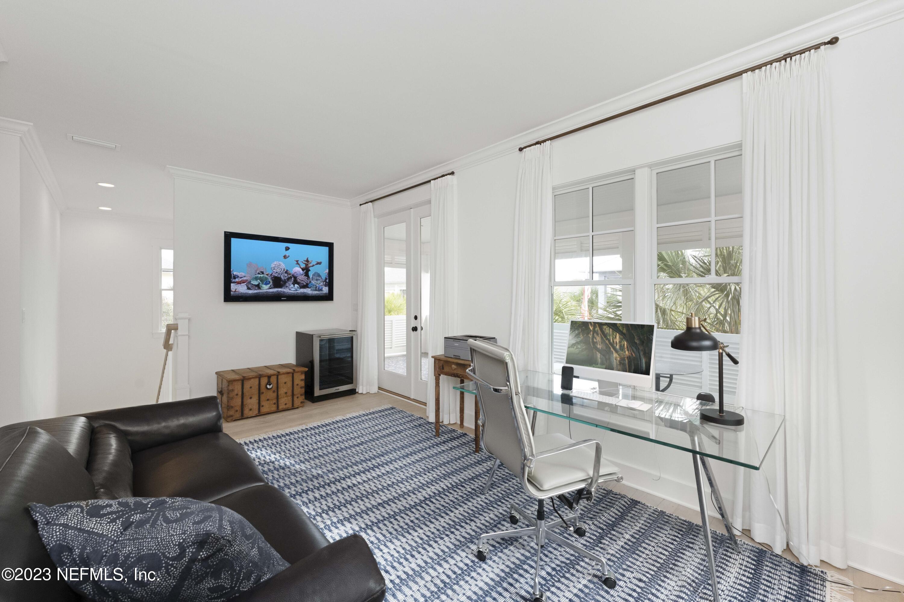 1734 MARITIME OAK Drive