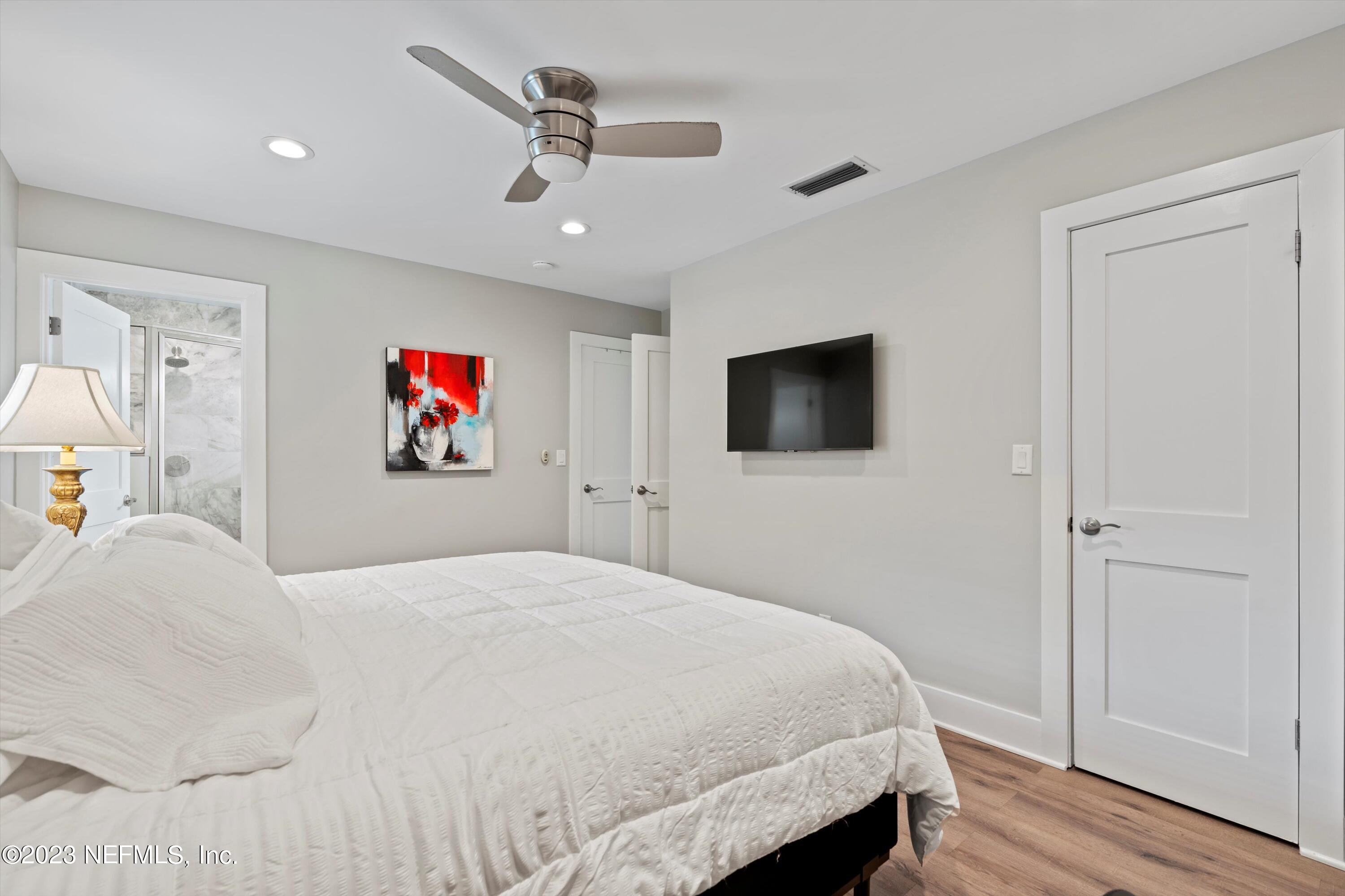 305 N 19TH Street