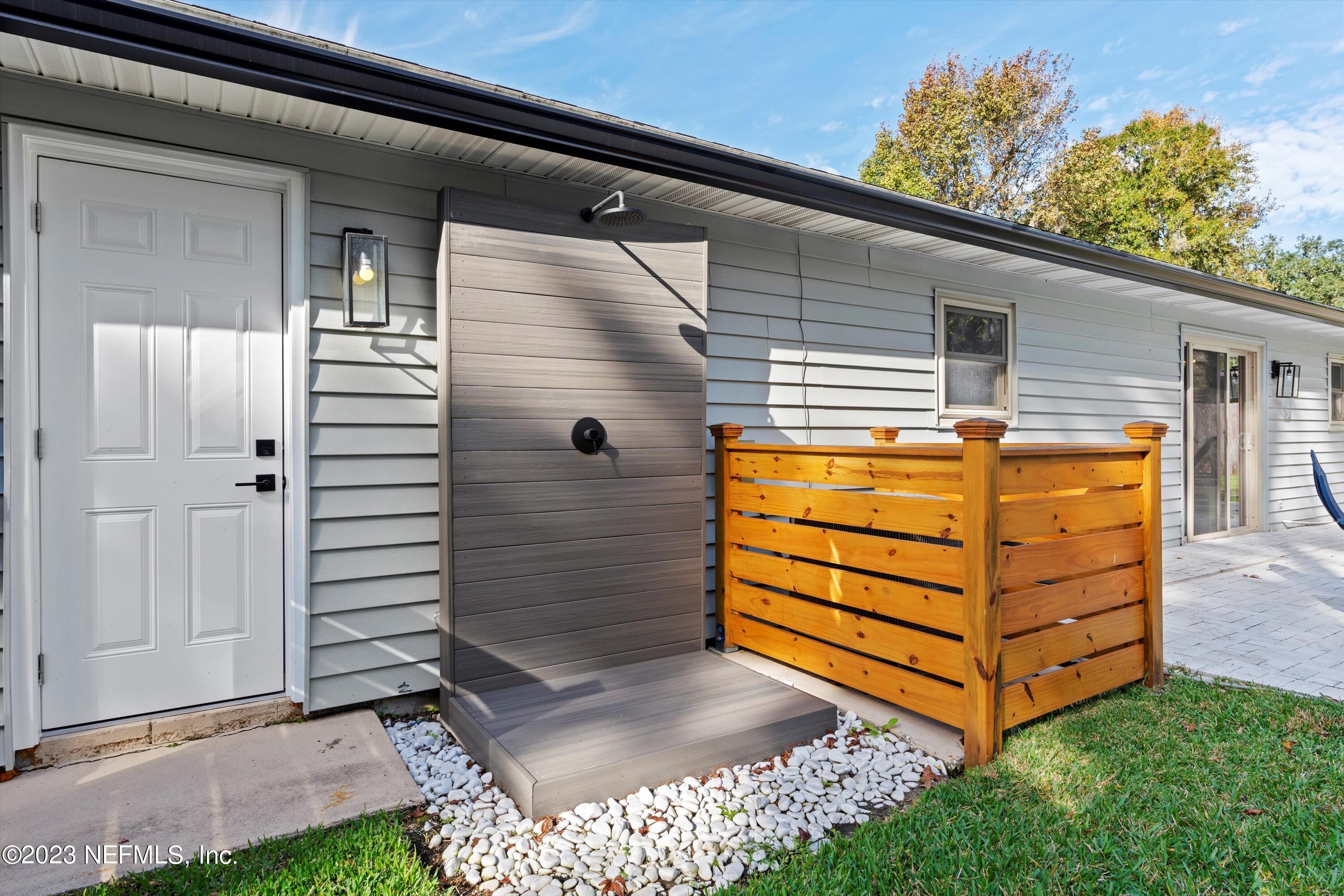 305 N 19TH Street