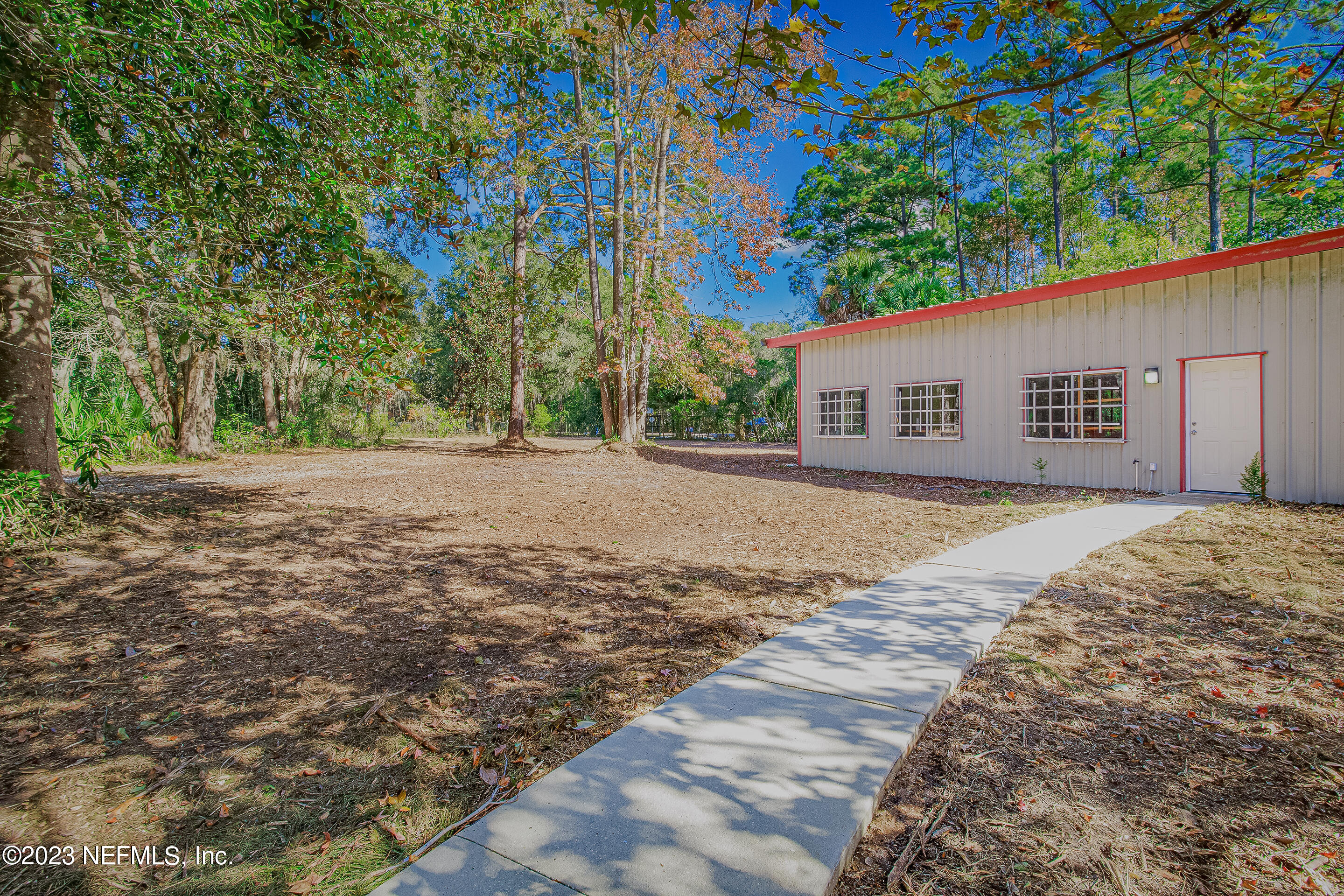 85001 LINDA Road
