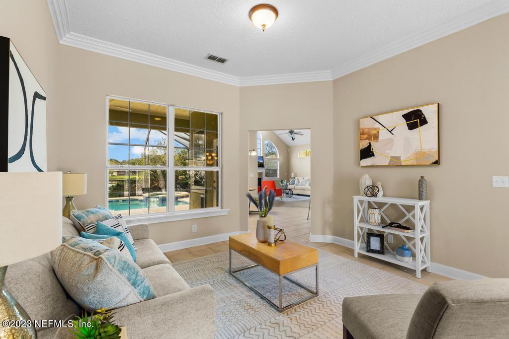 1315 SPARKLEBERRY Court, St. Johns