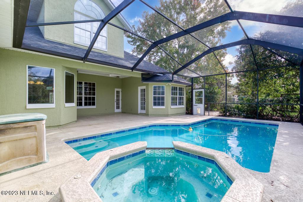 1315 SPARKLEBERRY Court, St. Johns