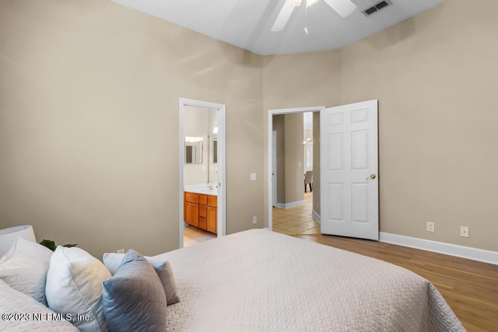 1315 SPARKLEBERRY Court, St. Johns