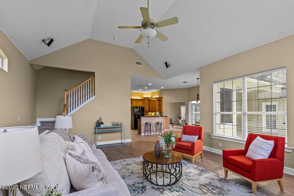 1315 SPARKLEBERRY Court, St. Johns