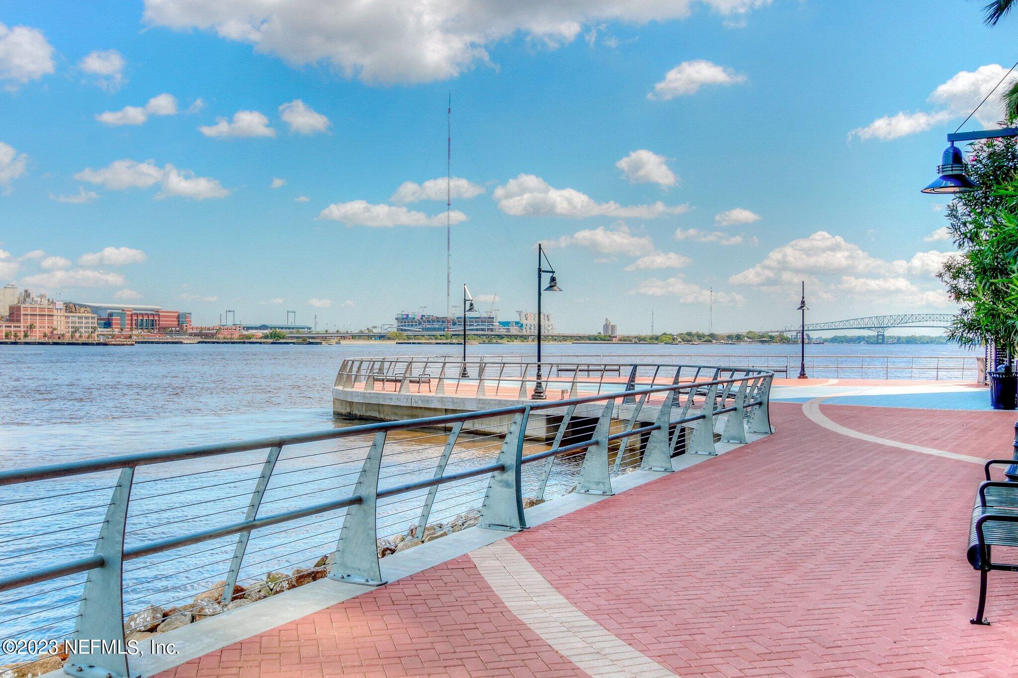 1431 RIVERPLACE Boulevard, 3001