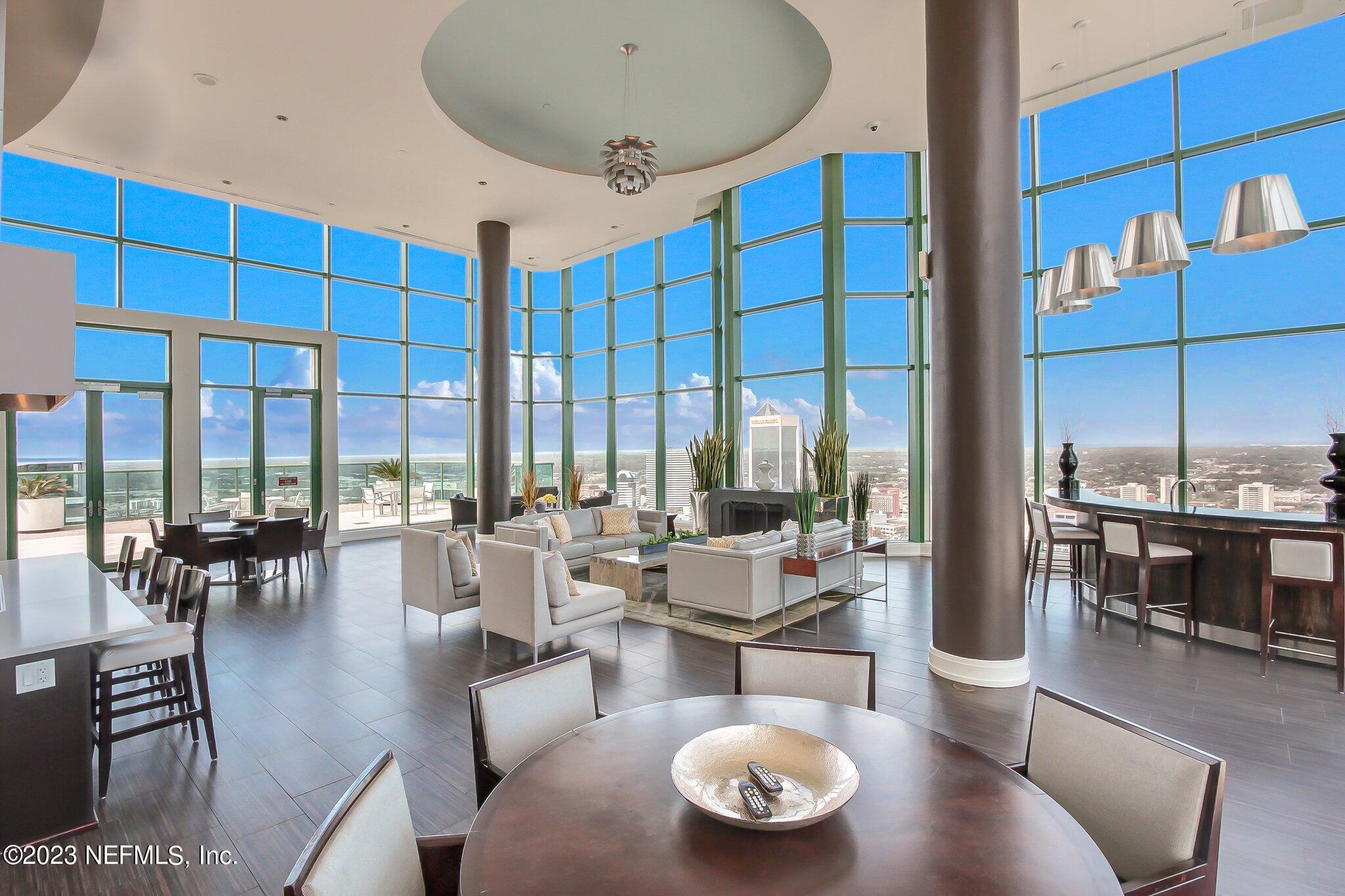 1431 RIVERPLACE Boulevard, 3001