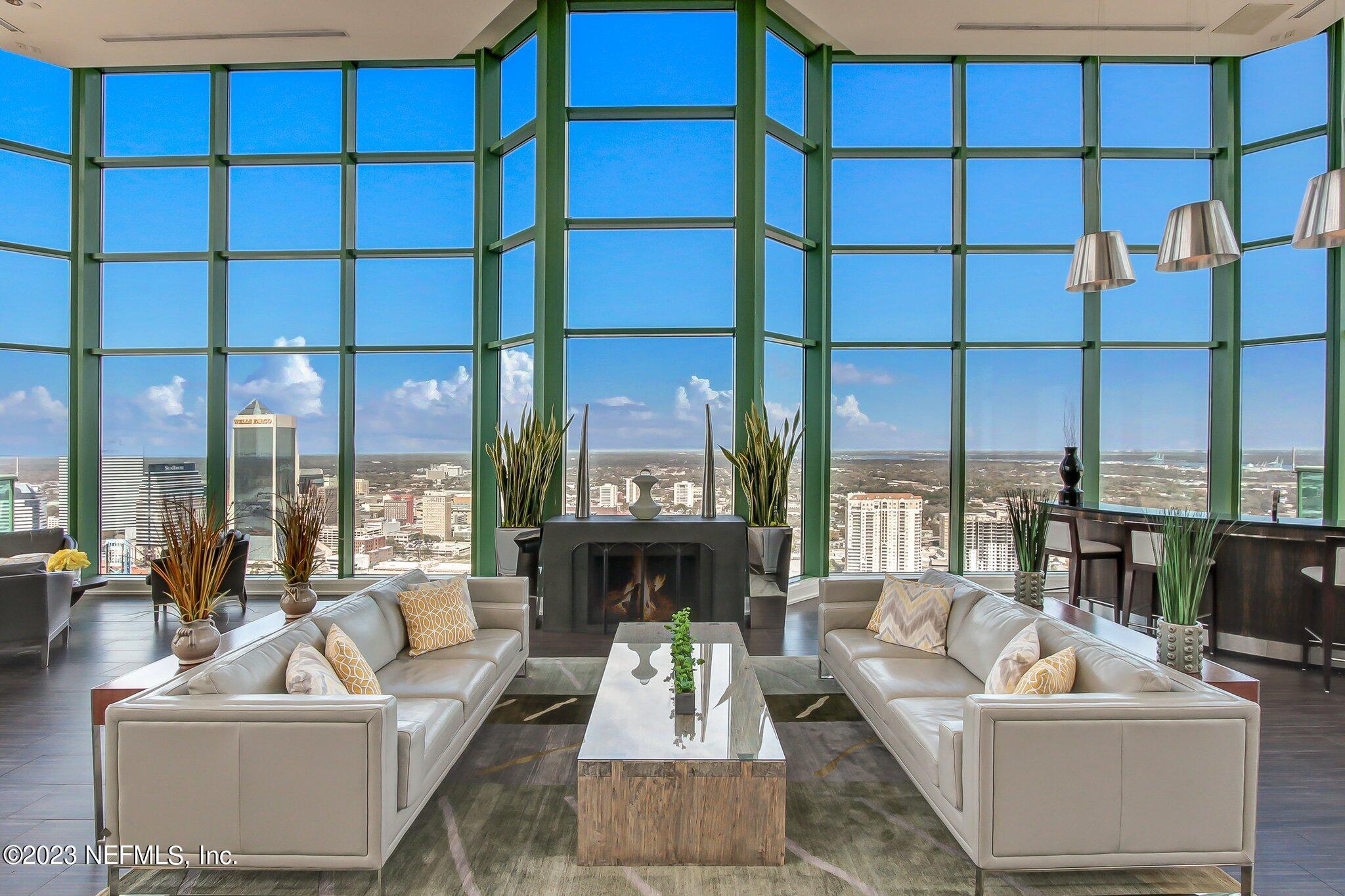 1431 RIVERPLACE Boulevard, 3001