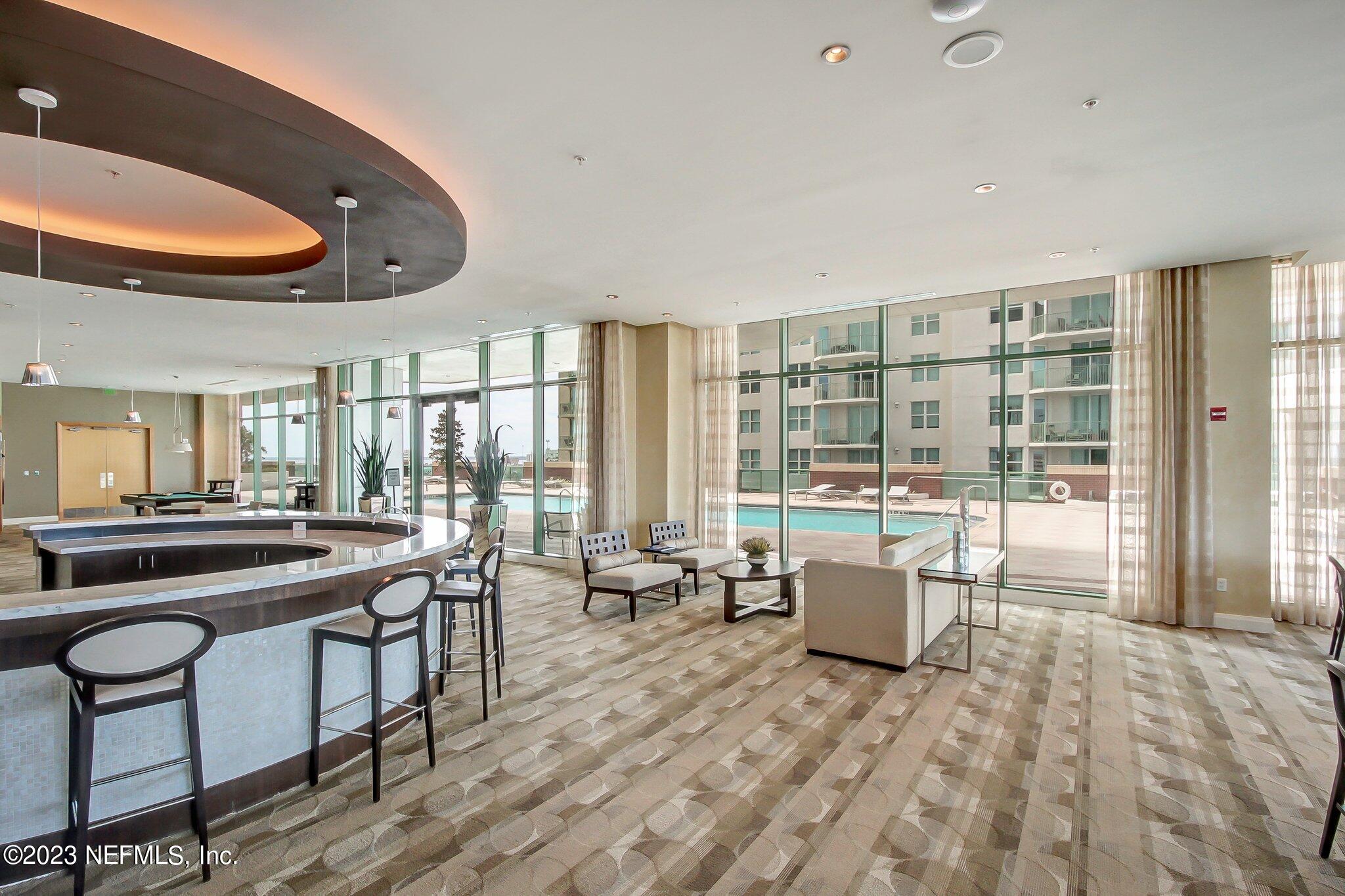 1431 RIVERPLACE Boulevard, 3001