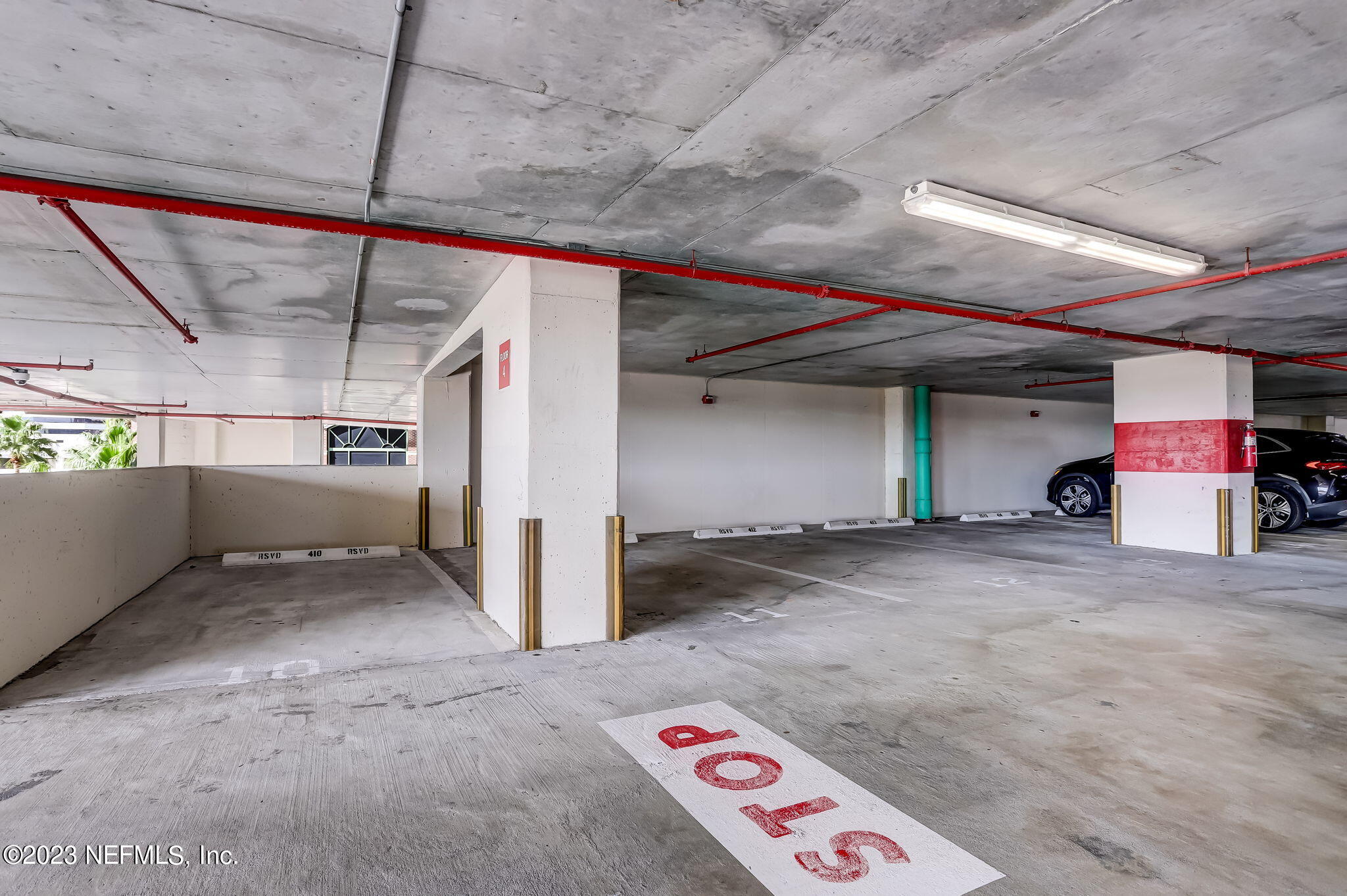 1431 RIVERPLACE Boulevard, 3001