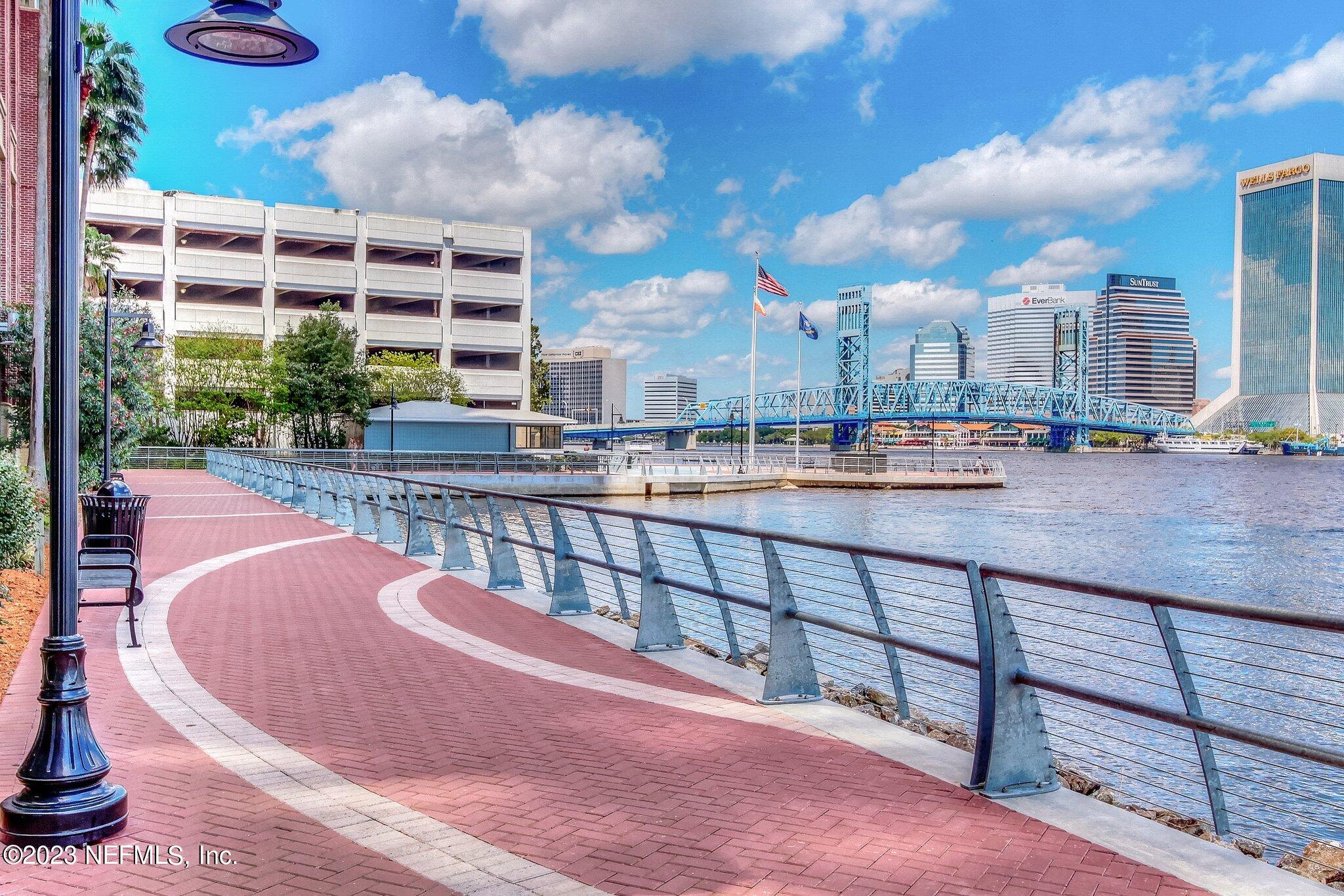 1431 RIVERPLACE Boulevard, 3001