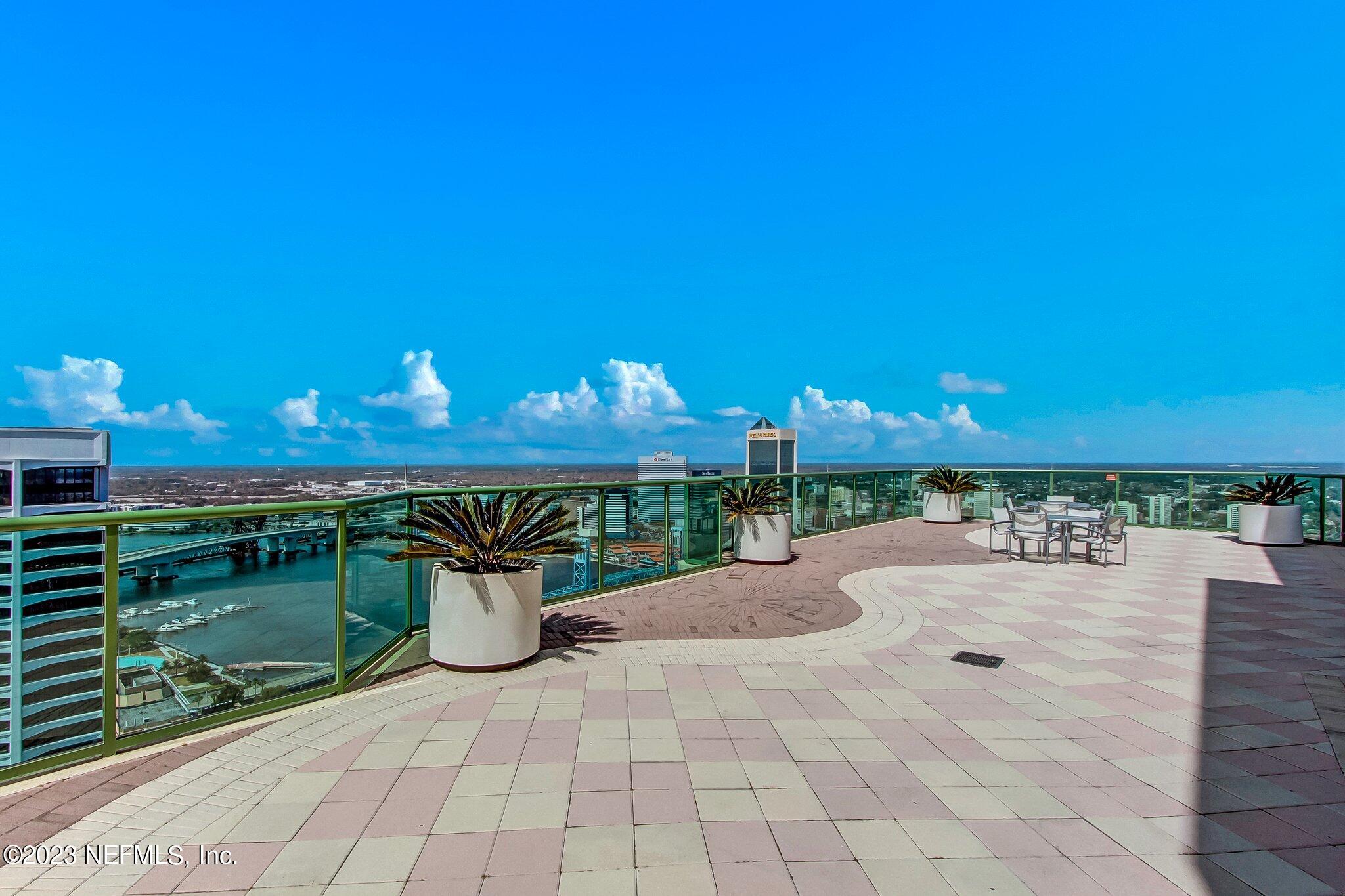 1431 RIVERPLACE Boulevard, 3001