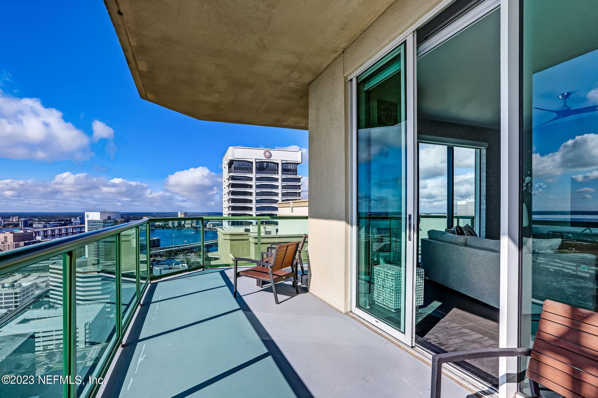 1431 RIVERPLACE Boulevard, 3001