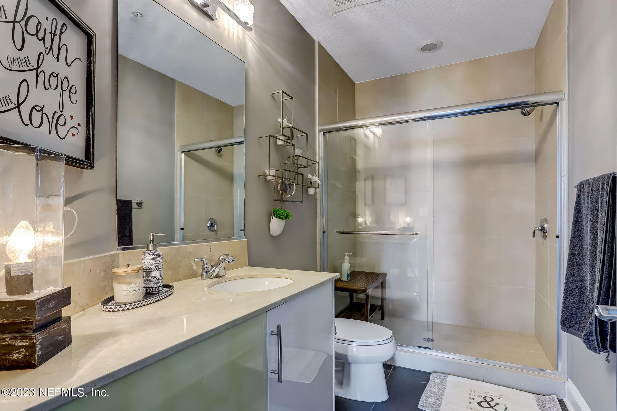 1431 RIVERPLACE Boulevard, 3001
