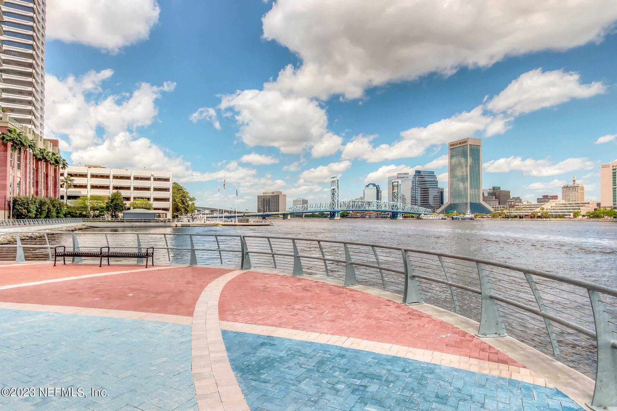 1431 RIVERPLACE Boulevard, 3001