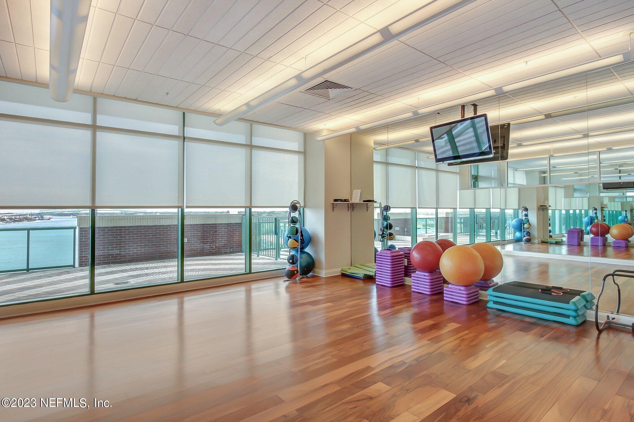 1431 RIVERPLACE Boulevard, 3001