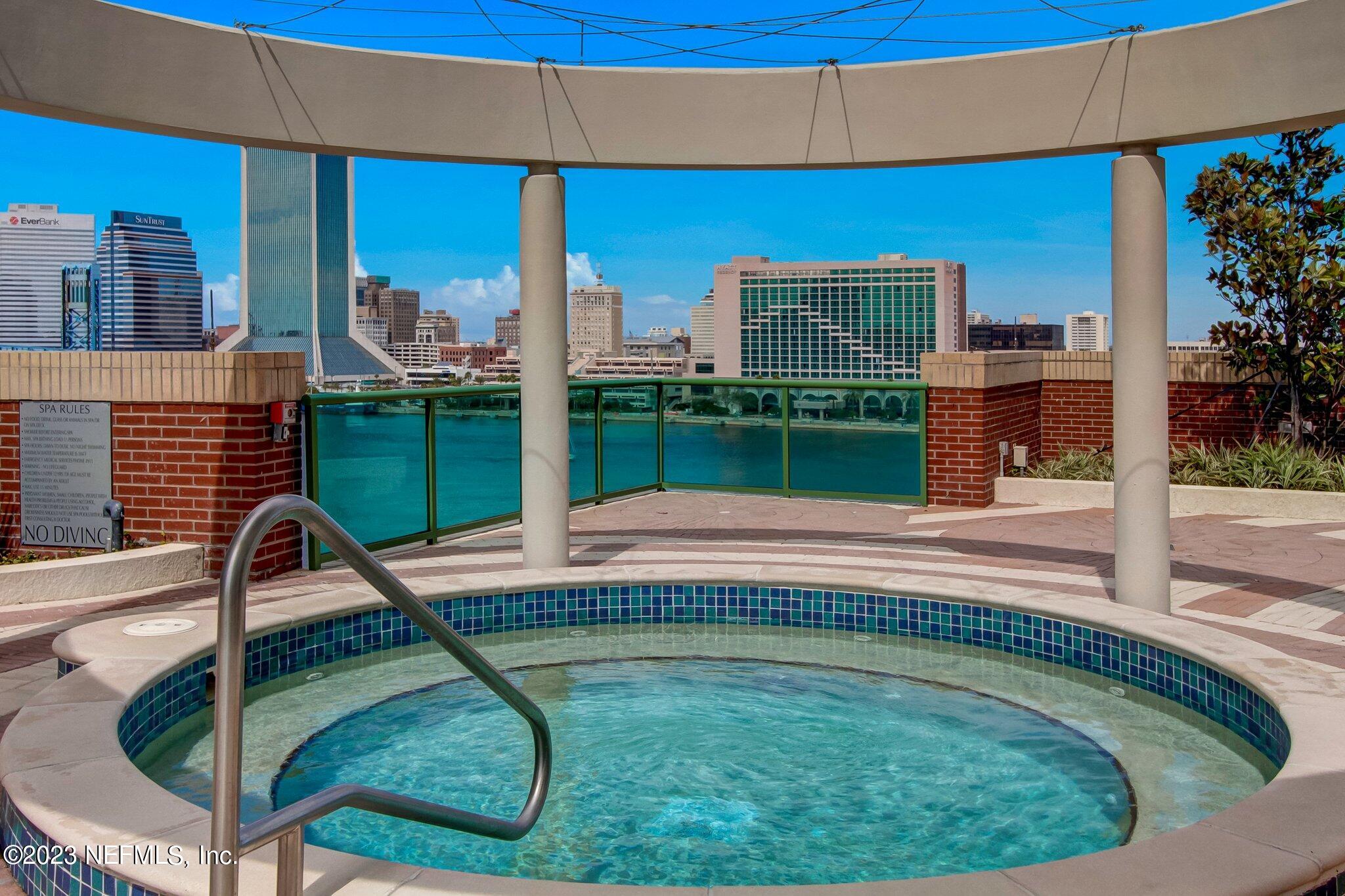 1431 RIVERPLACE Boulevard, 3001