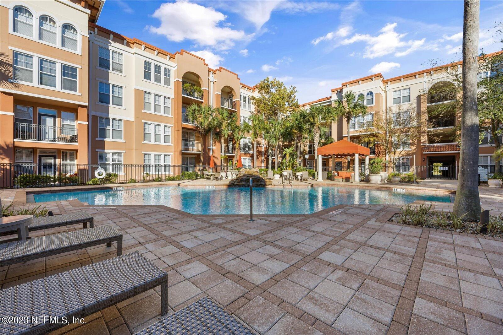 10435 MIDTOWN Parkway, 359