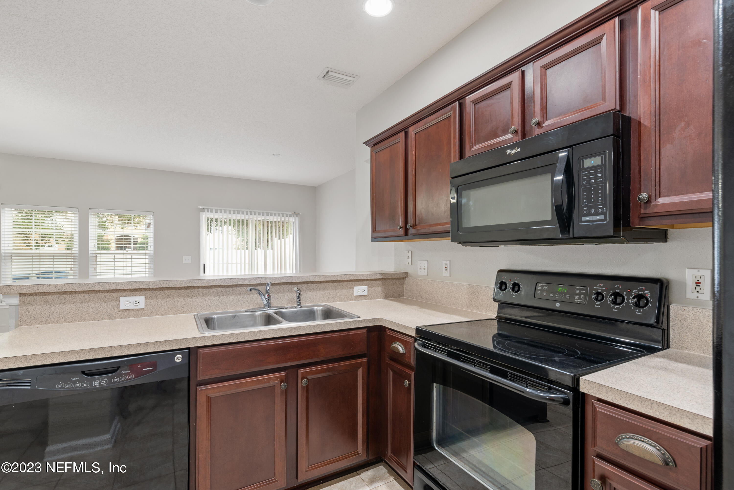1671 BISCAYNE BAY Circle