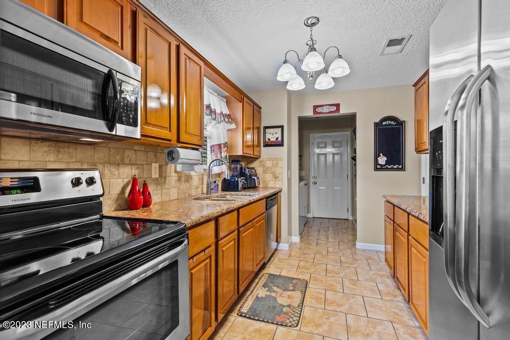 451047 OLD DIXIE Highway