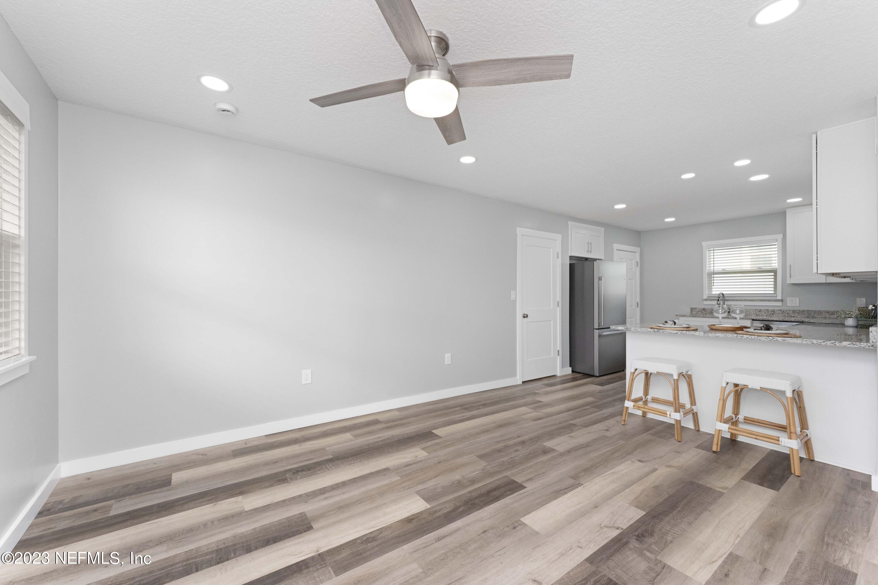 423 9TH Avenue N, 3