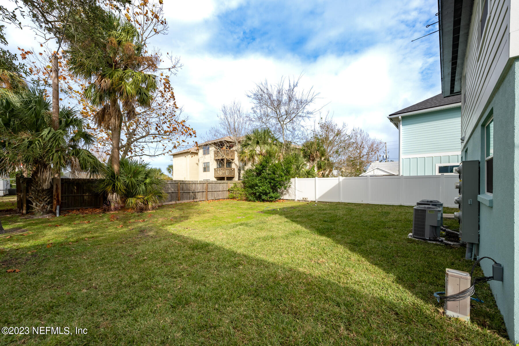 423 9TH Avenue N, 4