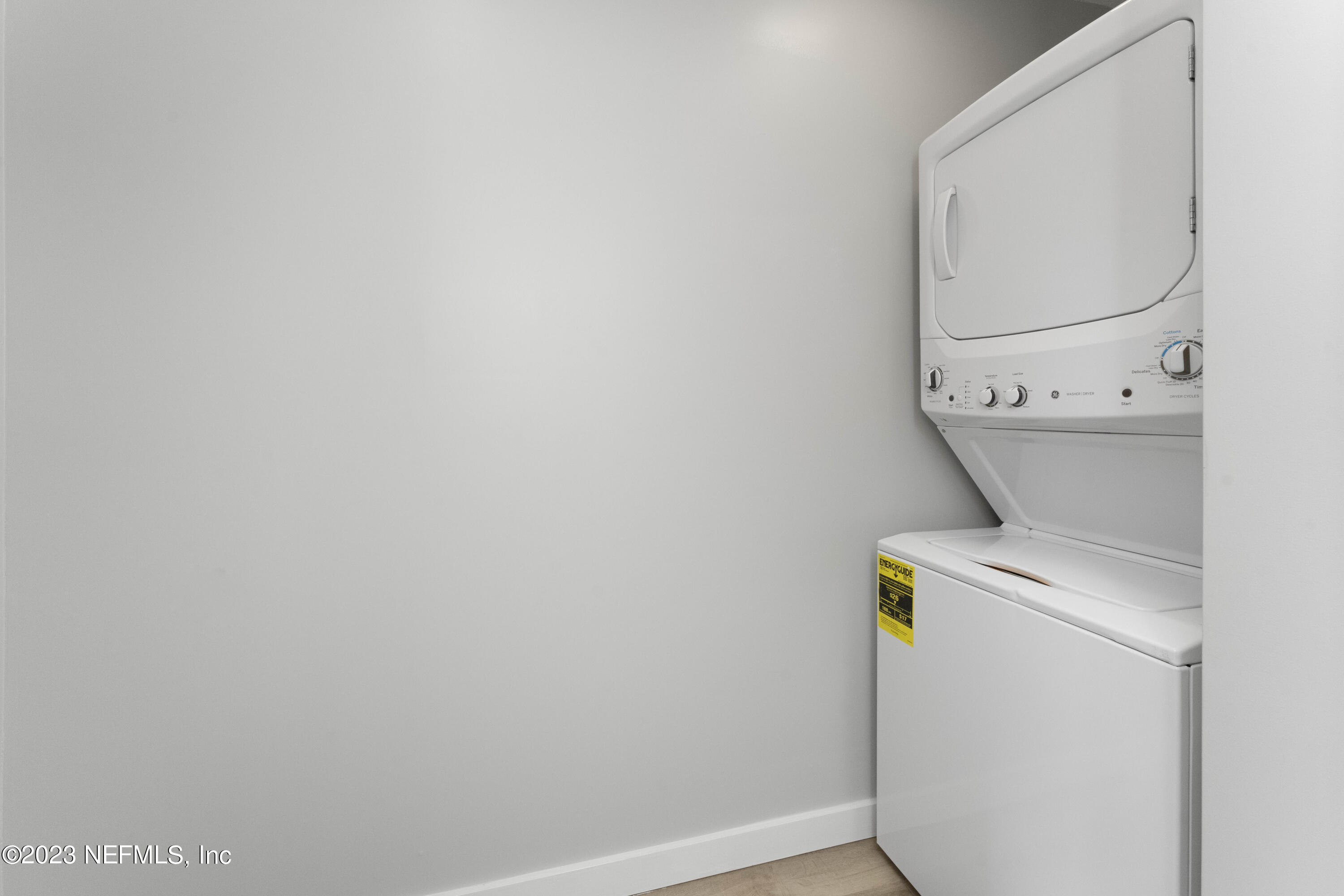 423 9TH Avenue N, 4