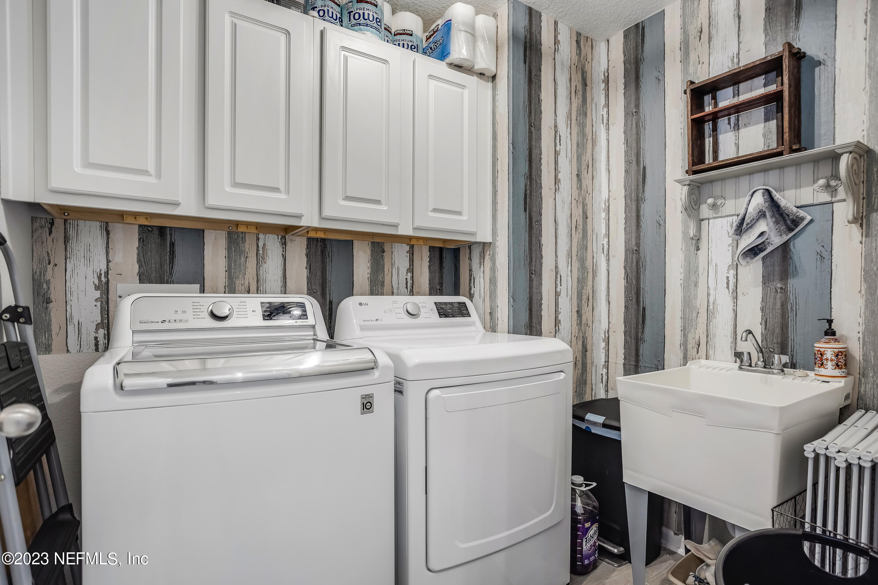 246 CODONA GLEN Drive