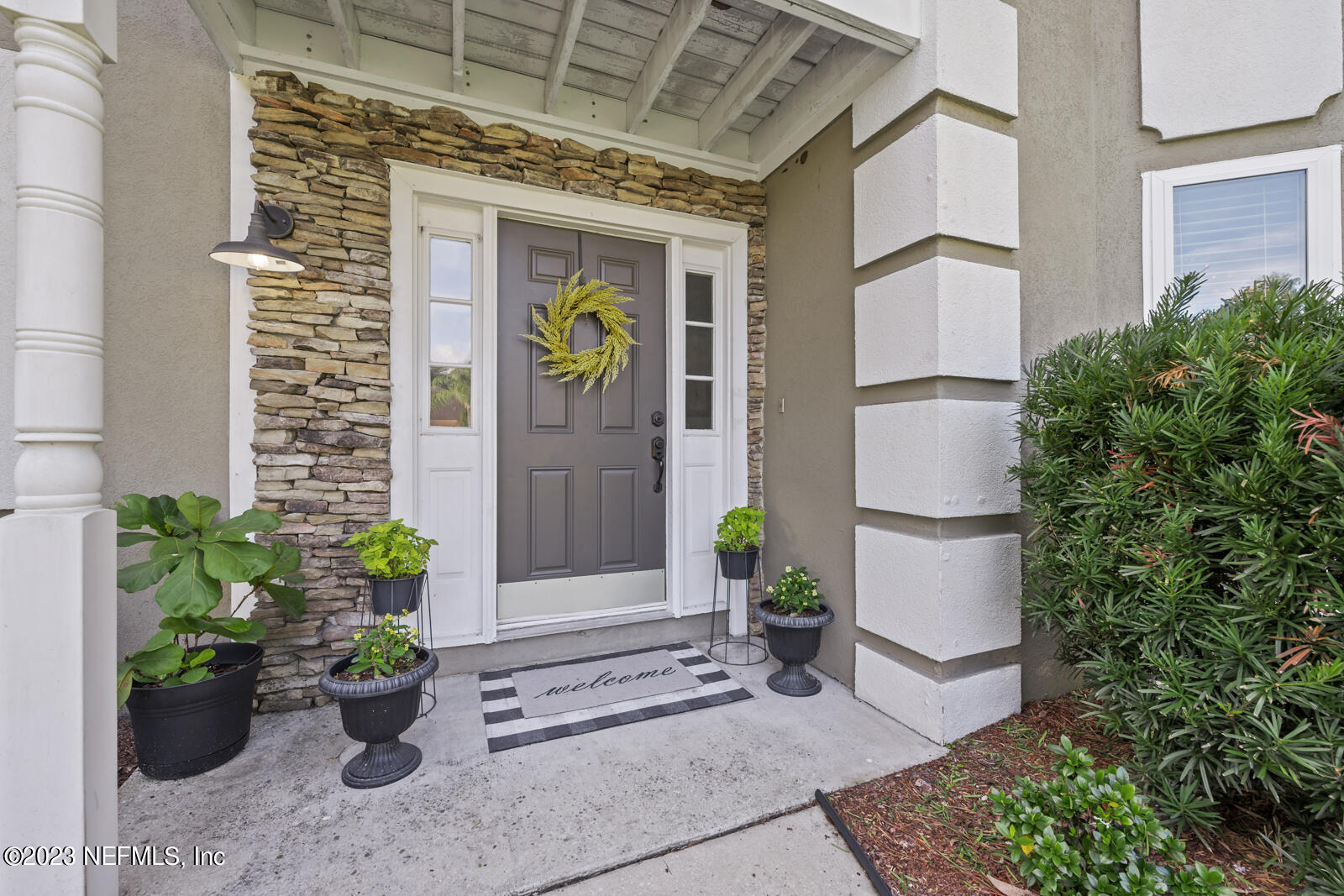 2124 NESTLING Court