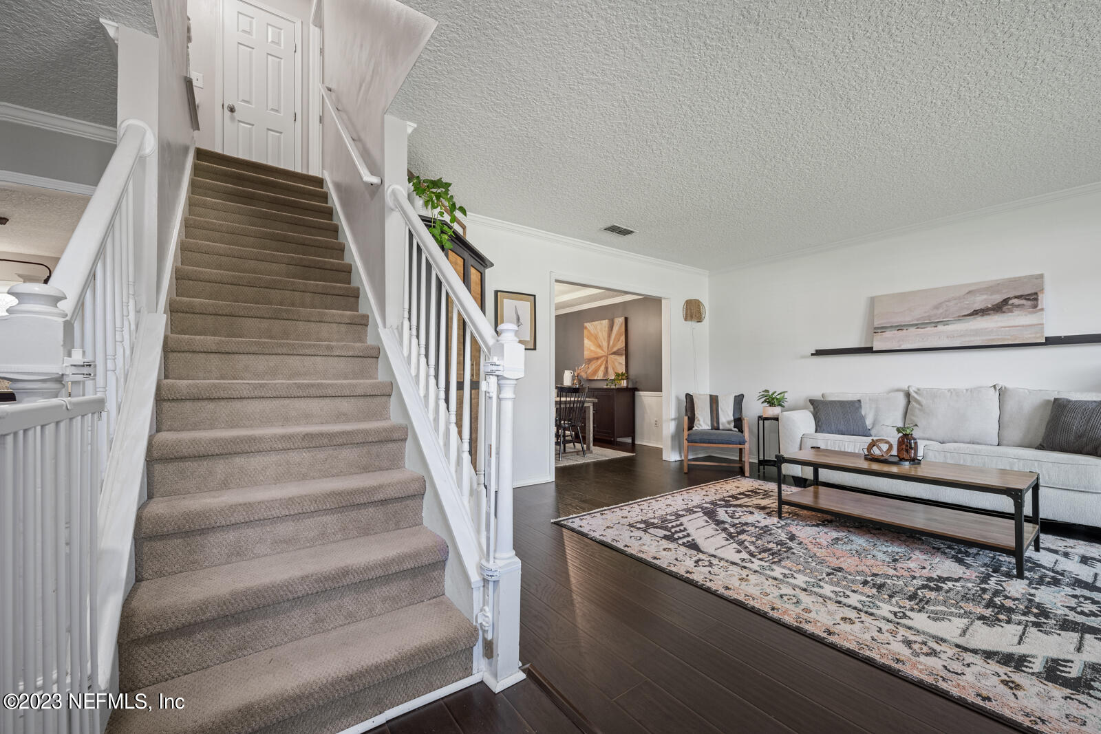 2124 NESTLING Court