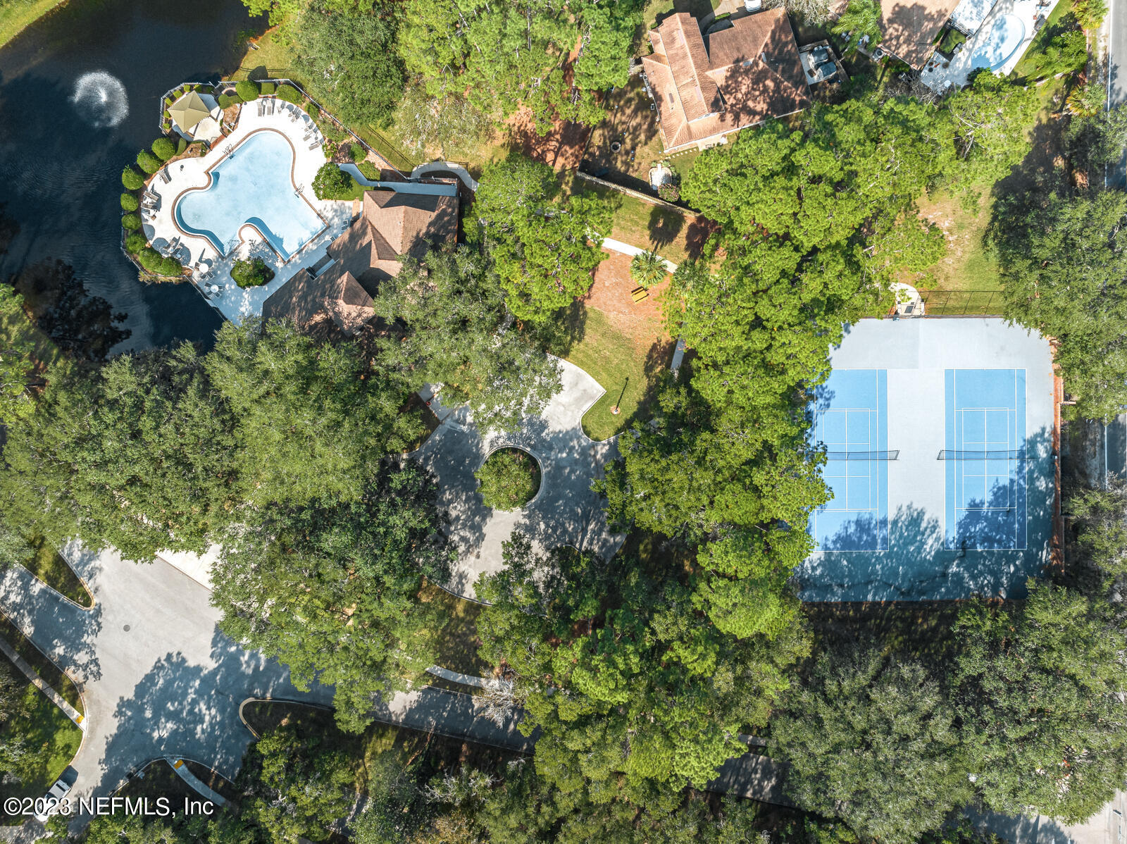 2124 NESTLING Court