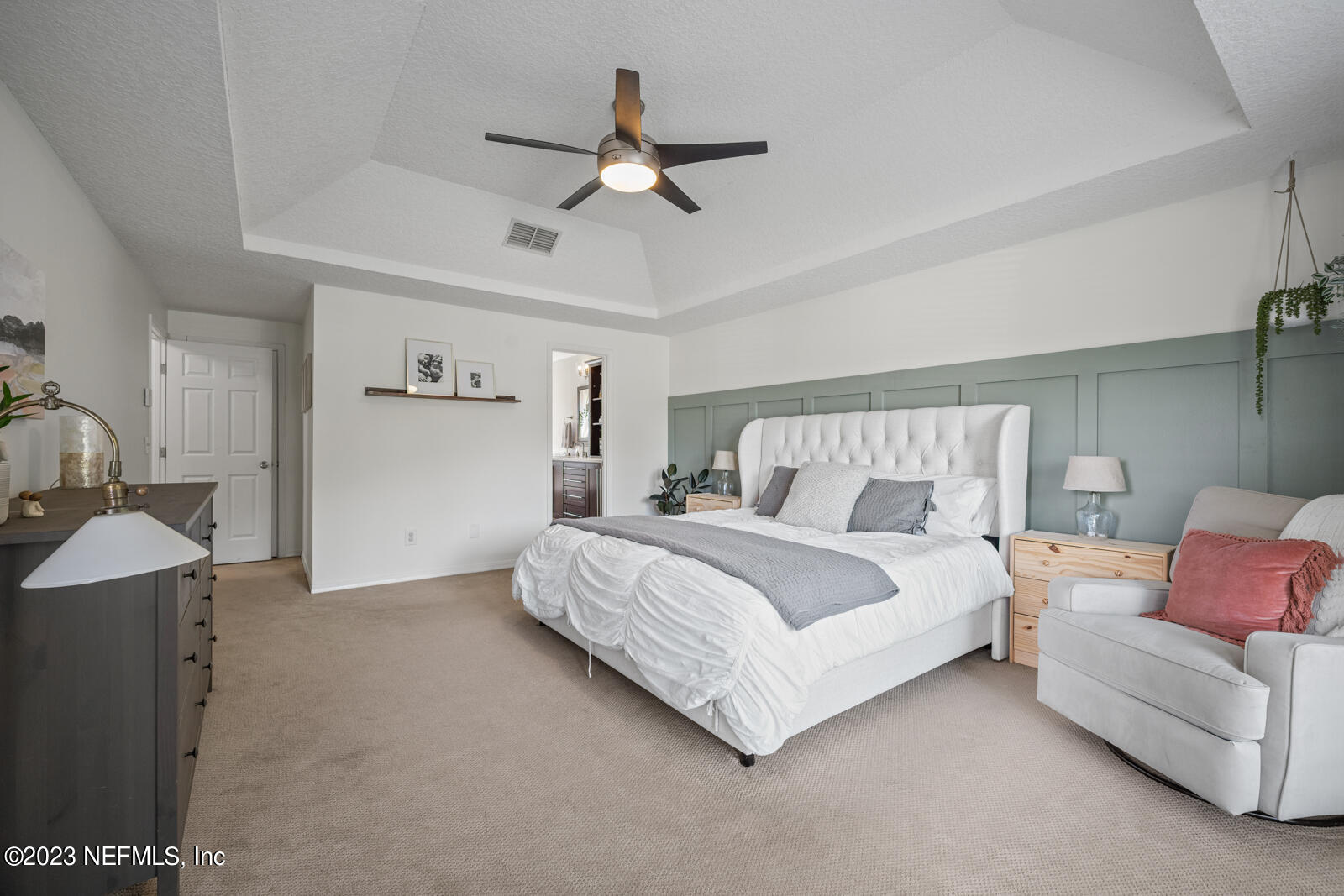 2124 NESTLING Court