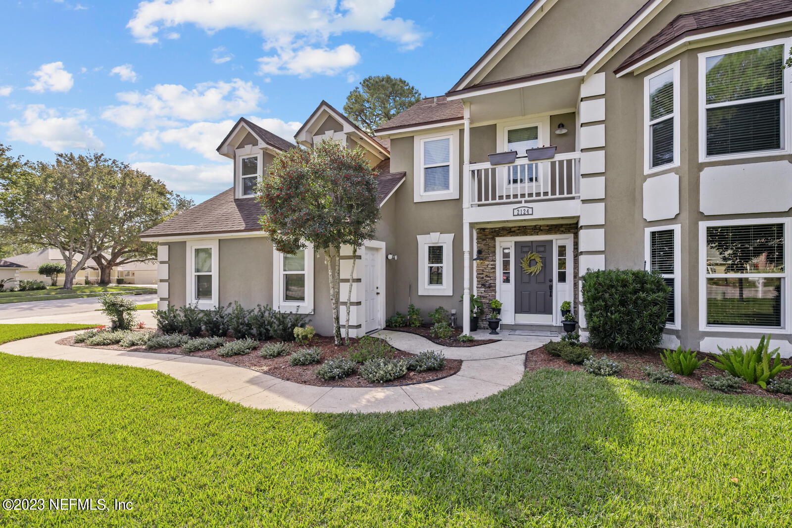 2124 NESTLING Court