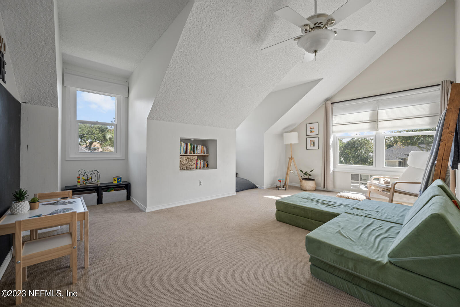 2124 NESTLING Court