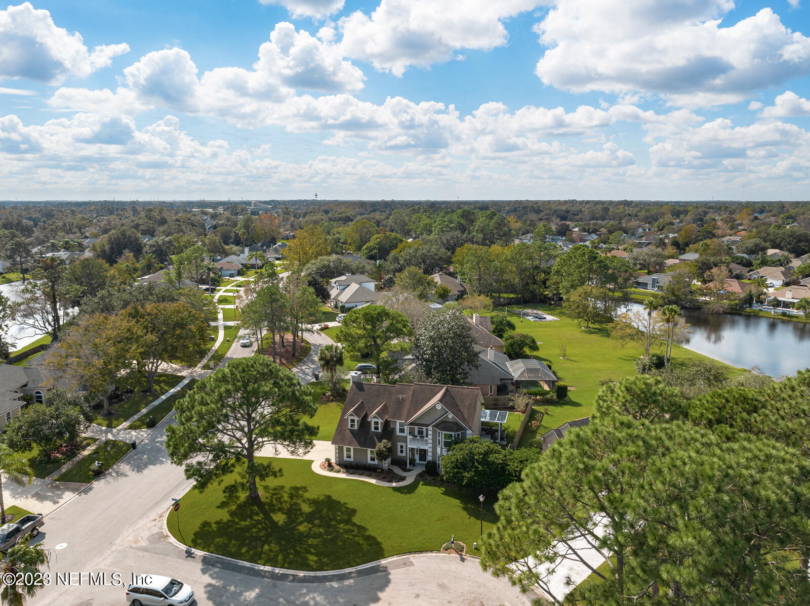 2124 NESTLING Court