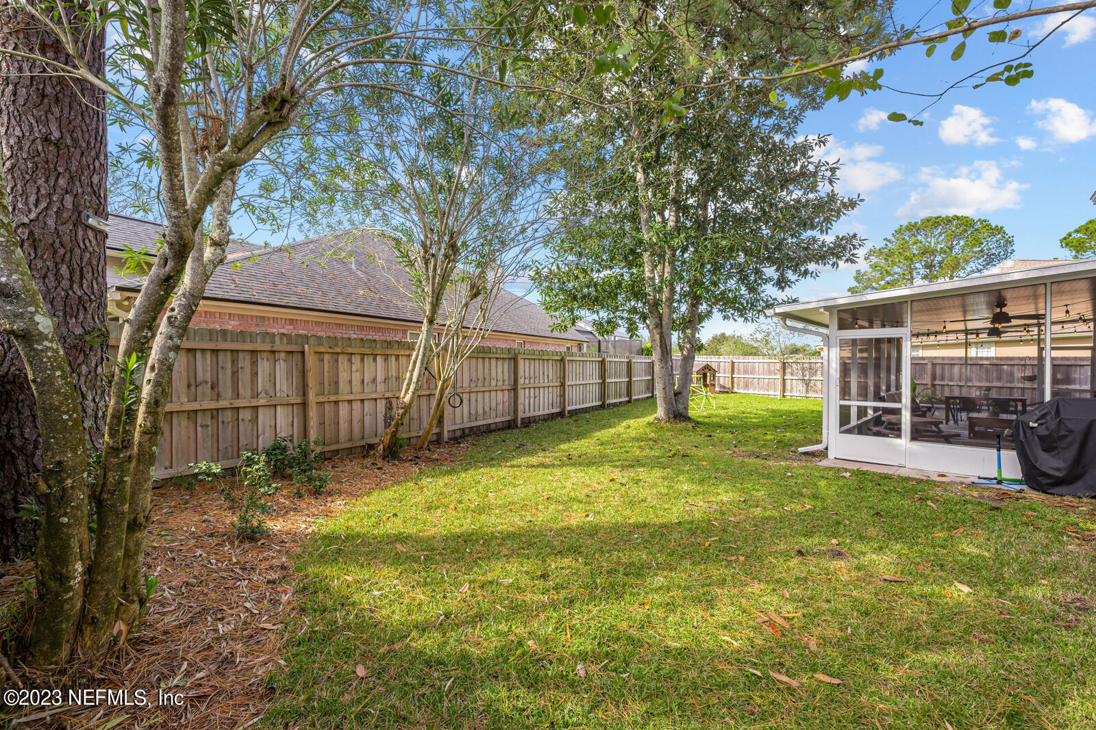 2124 NESTLING Court