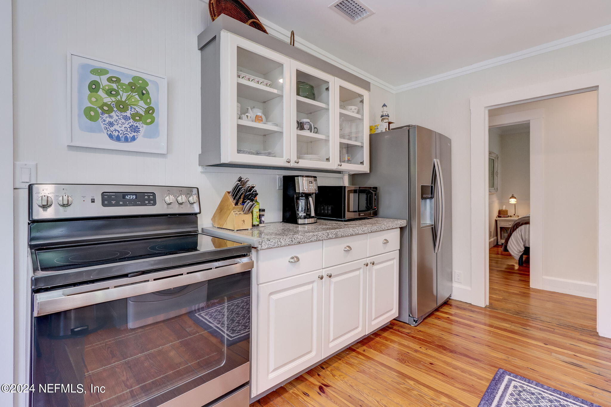 214 S 7TH Street