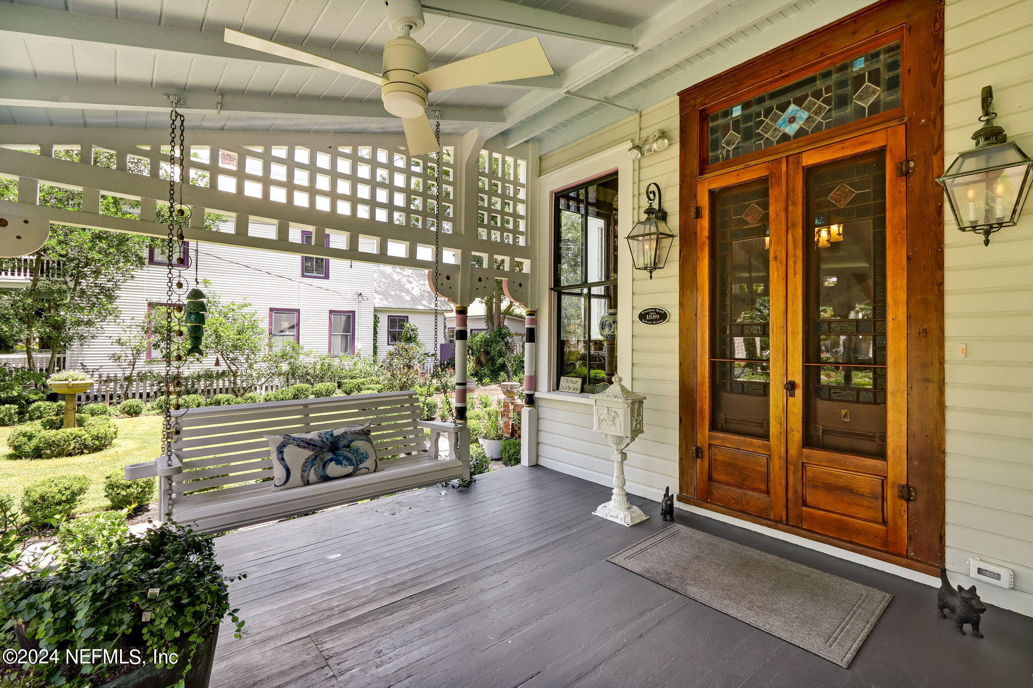 214 S 7TH Street