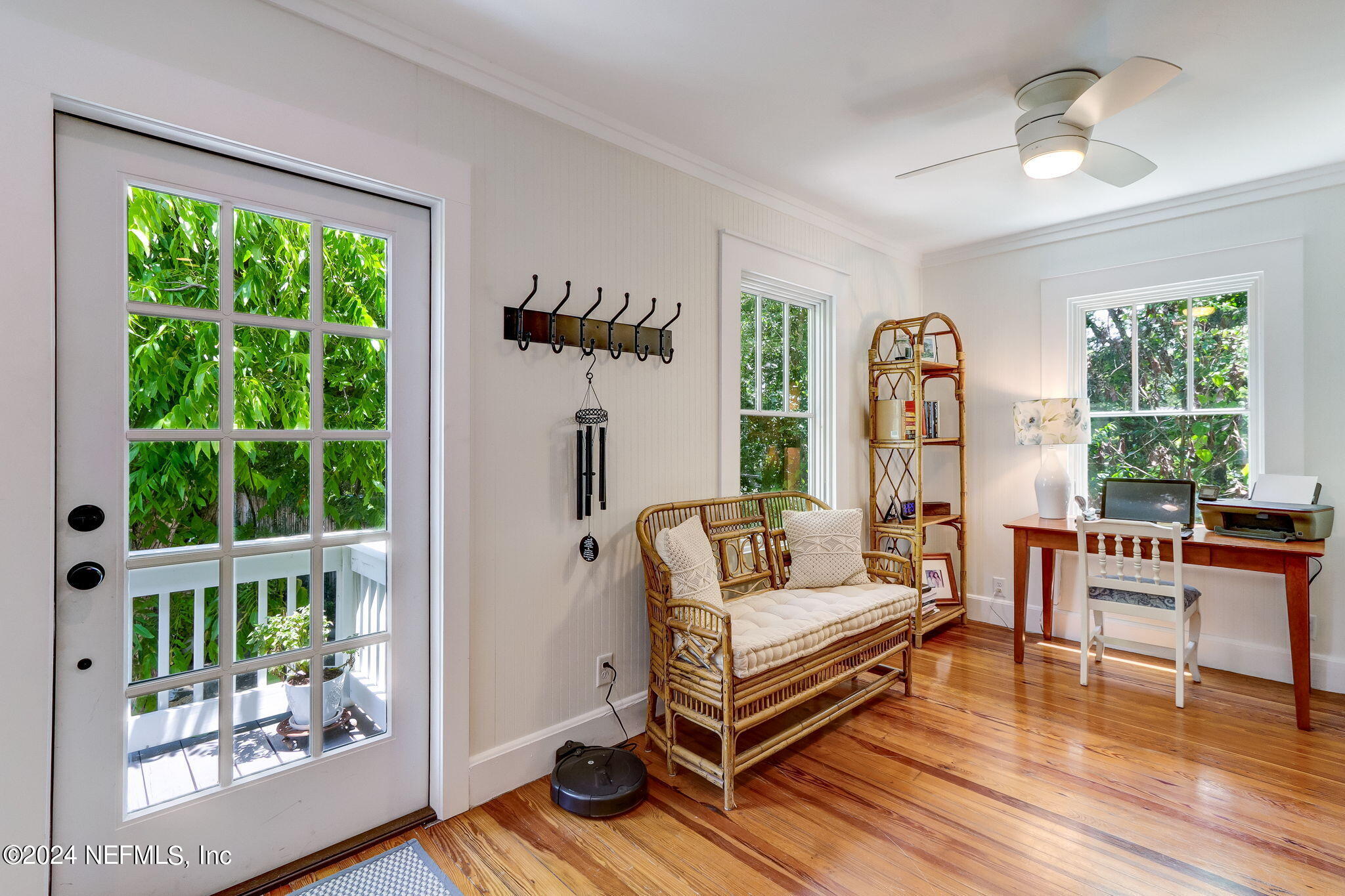 214 S 7TH Street