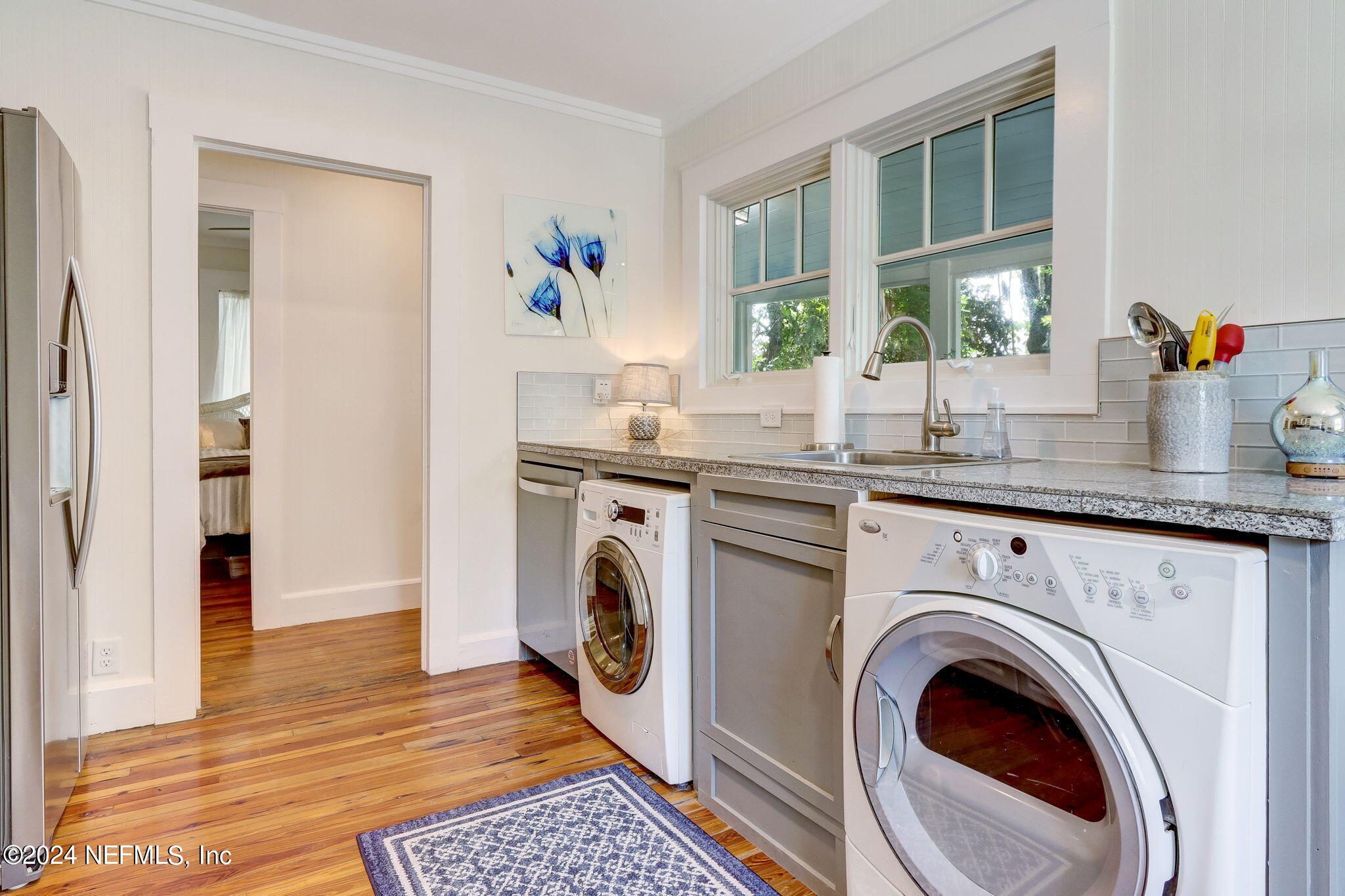 214 S 7TH Street