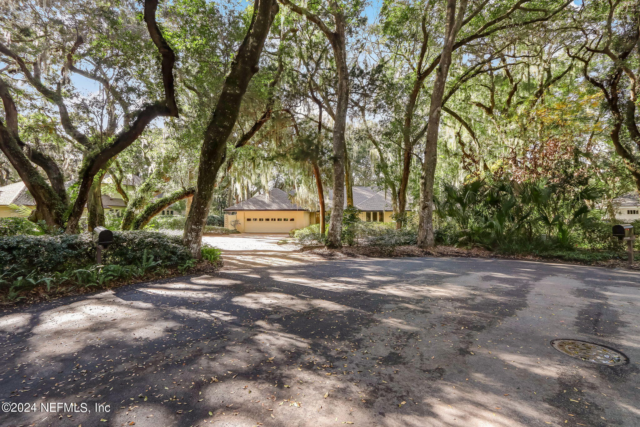 13 RED MAPLE Road
