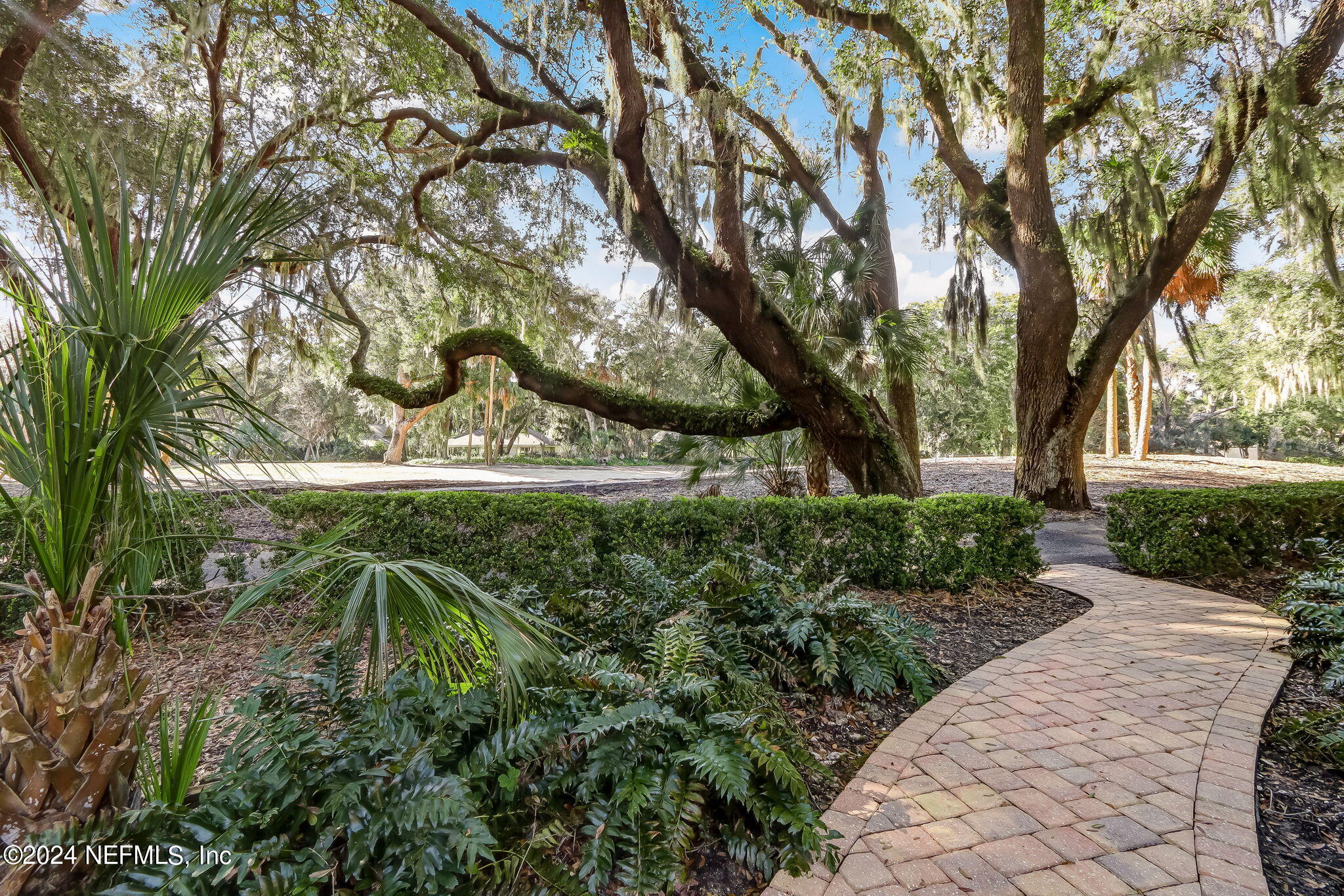 13 RED MAPLE Road