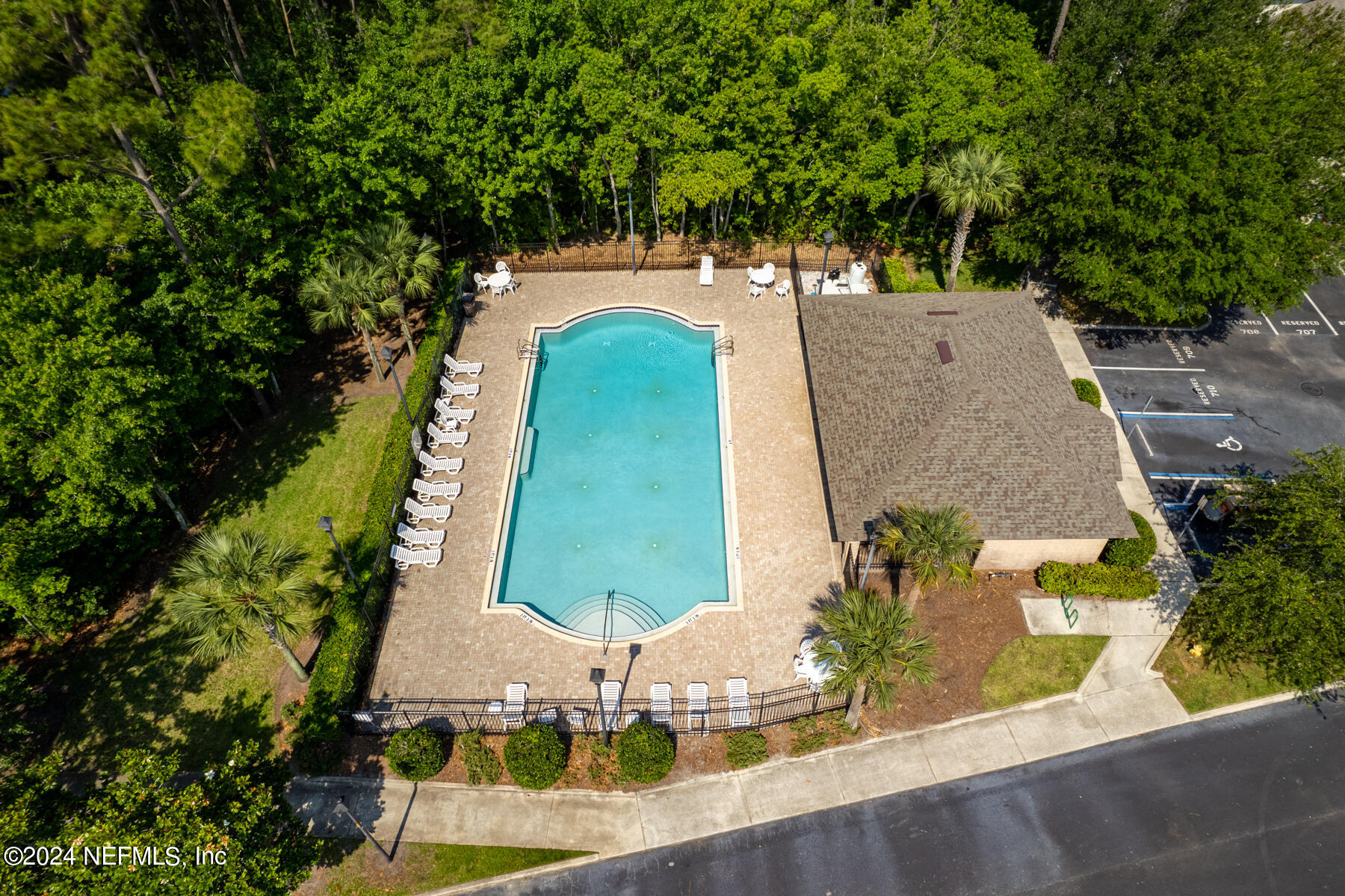 7920 MERRILL Road, 416